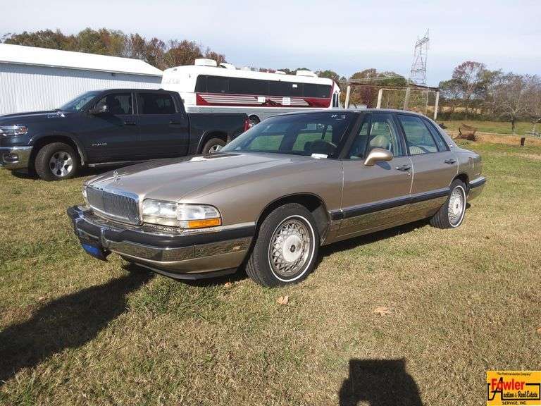 1993 Buick Park Avenue; VIN 1G4CWS3L2P1623750 image