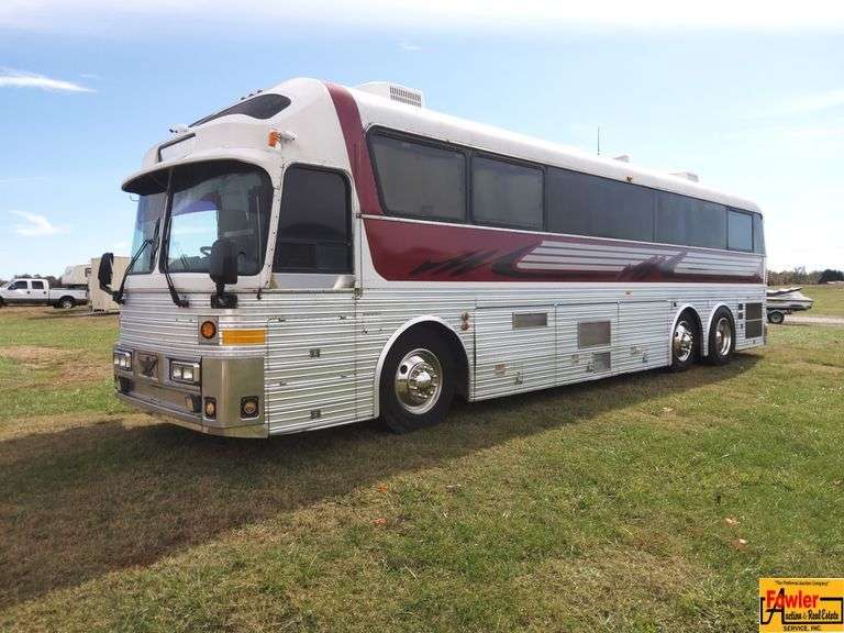 1985 Land Yacht Motorhome; VIN 6VF113210 image