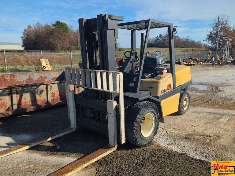 Yale Forklift, Model  GDP120; 12,000 Lb. Capacity image
