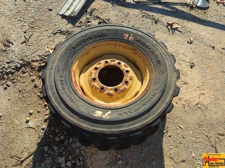 Caterpillar Skid Steer Wheel & Tire image