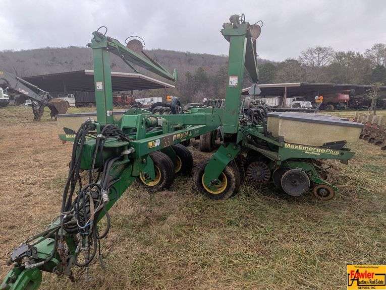 John Deere 1780 Conservation Planter, 25-Row With 18" Spaces image
