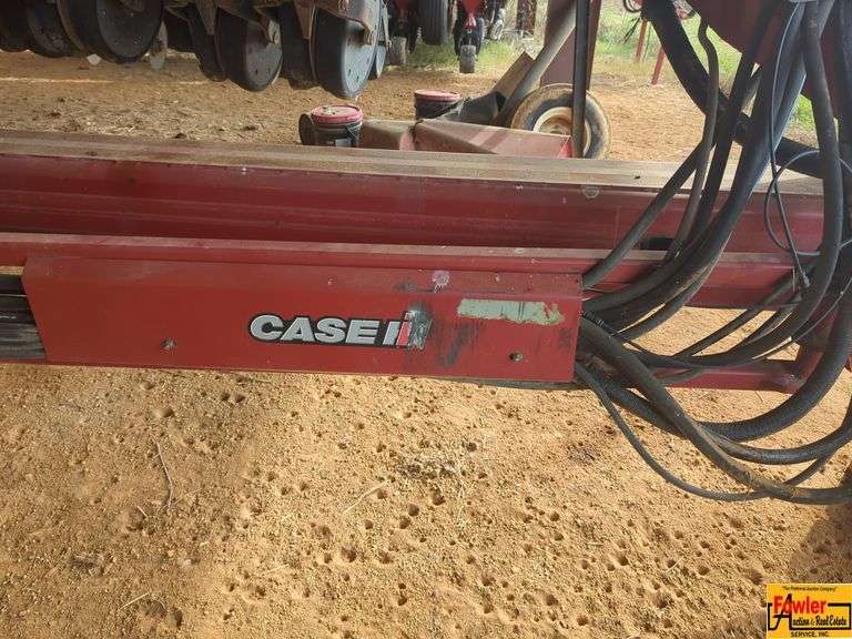 Case 1245 31-Row Planter image