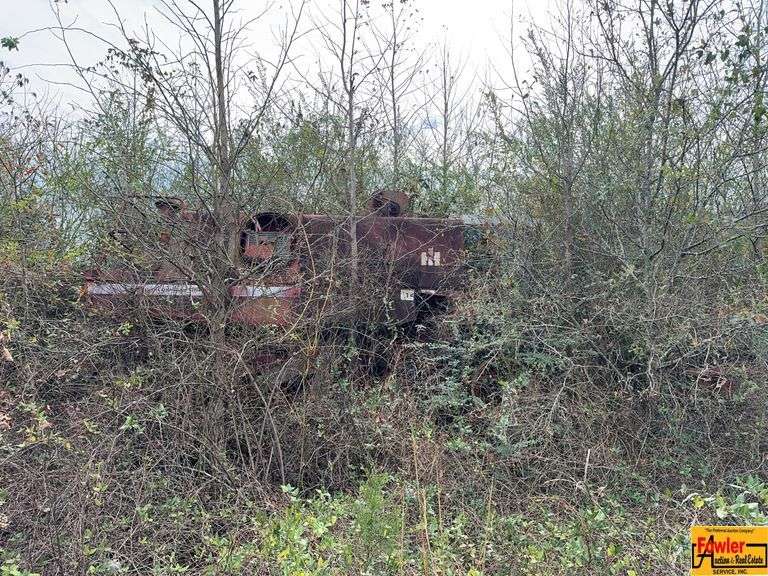 1440 Case Combine With (2) Heads, for scrap image