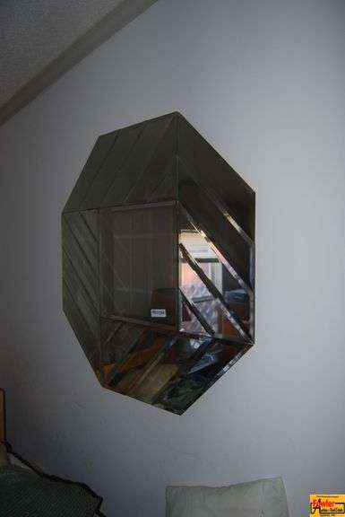 Unique Geometric Beveled Mirror image