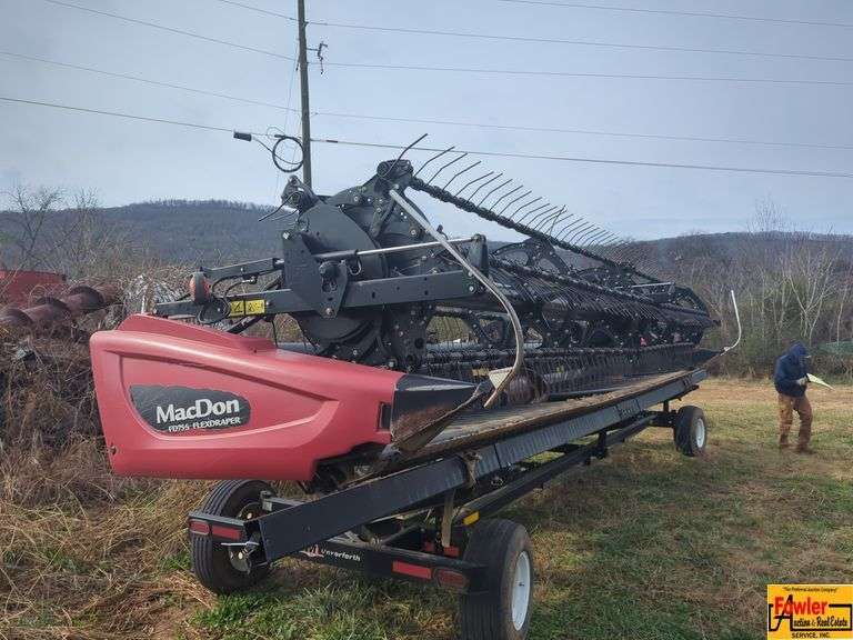 MacDon FD75S Flexdraper Header, 30'; 2017 Model, SN 311572 (trailer offered separately) image