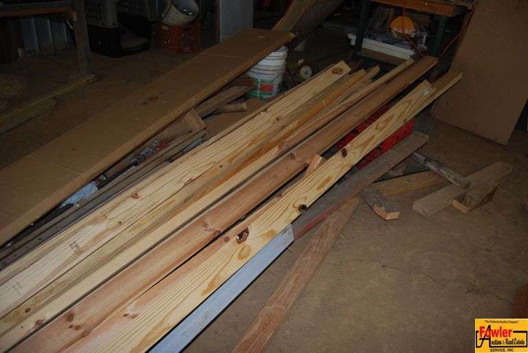 Mixed Lot of Lumber and Wood image