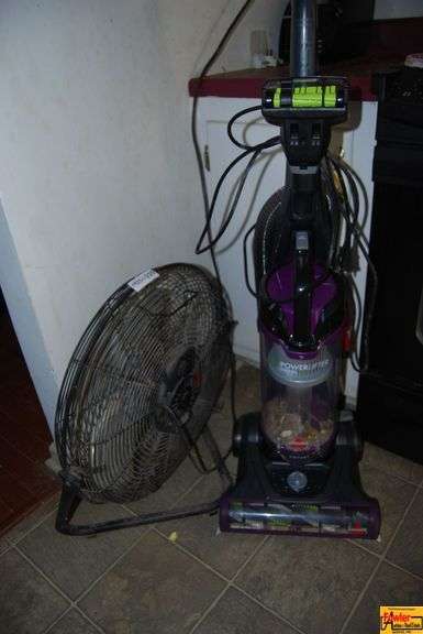 Bissell Powerlifter Swivel Pet Vacuum and Fan image