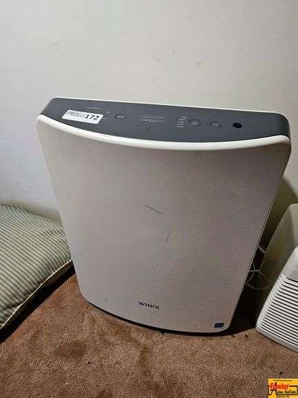 Winix D480 Air Purifier image