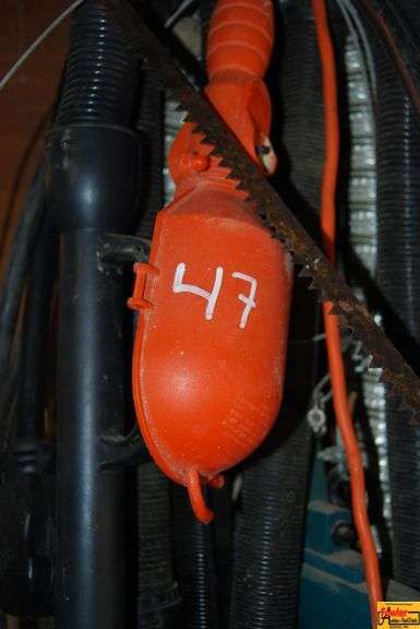 Hose and Cord Bundle image