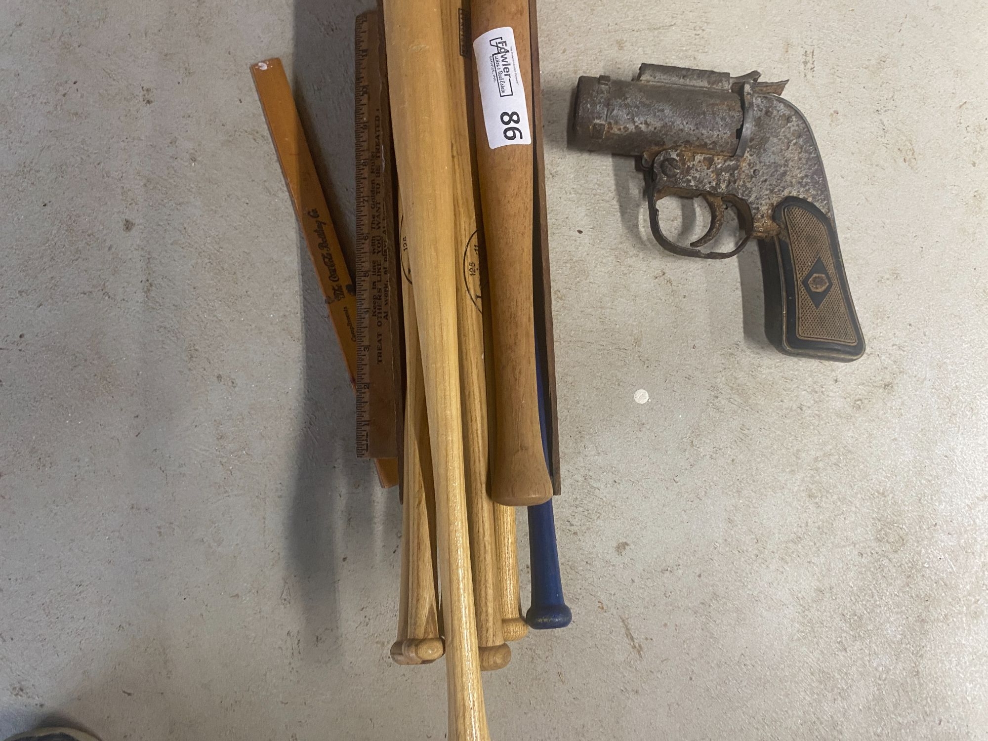 Shop Tools Plus Vintage:  Tractors, Lots Of Petroliania & Coca-Cola Signage, Radios, Game Machines, Toys & More featured photo 59