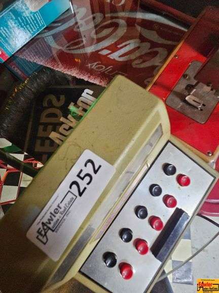 Vintage Toy Lot: Draw Poker Game, Kay-Fe Sew Master Sewing Machine, Adding Machine