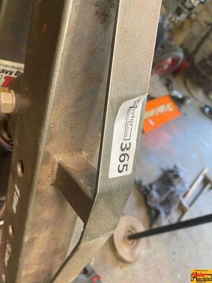 Pittsburgh Automotive 1-Ton Folding Shop Crane