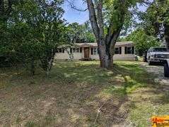 3-Bedroom House On 1 Acre± In North Madison County