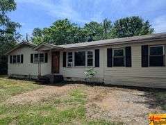 3-Bedroom House On 1 Acre± In North Madison County