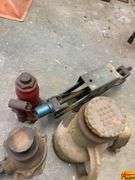 Assorted Hydraulic and Scissor Jacks