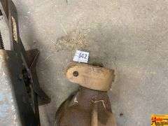 Assorted Hydraulic and Scissor Jacks