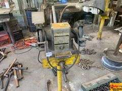 Bench Grinder on Stand with Light