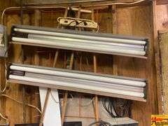 Workbench with Table Saw and Tools