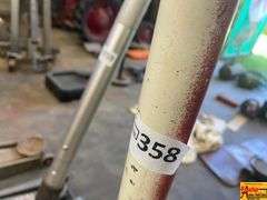 Hydraulic Floor Jack - Automotive Lifting Tool