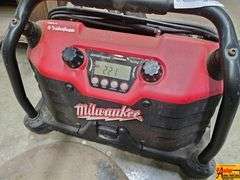 Milwaukee Radio and Industrial Shop Light