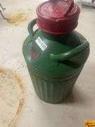 Ellis & Sons Green Liquid Container