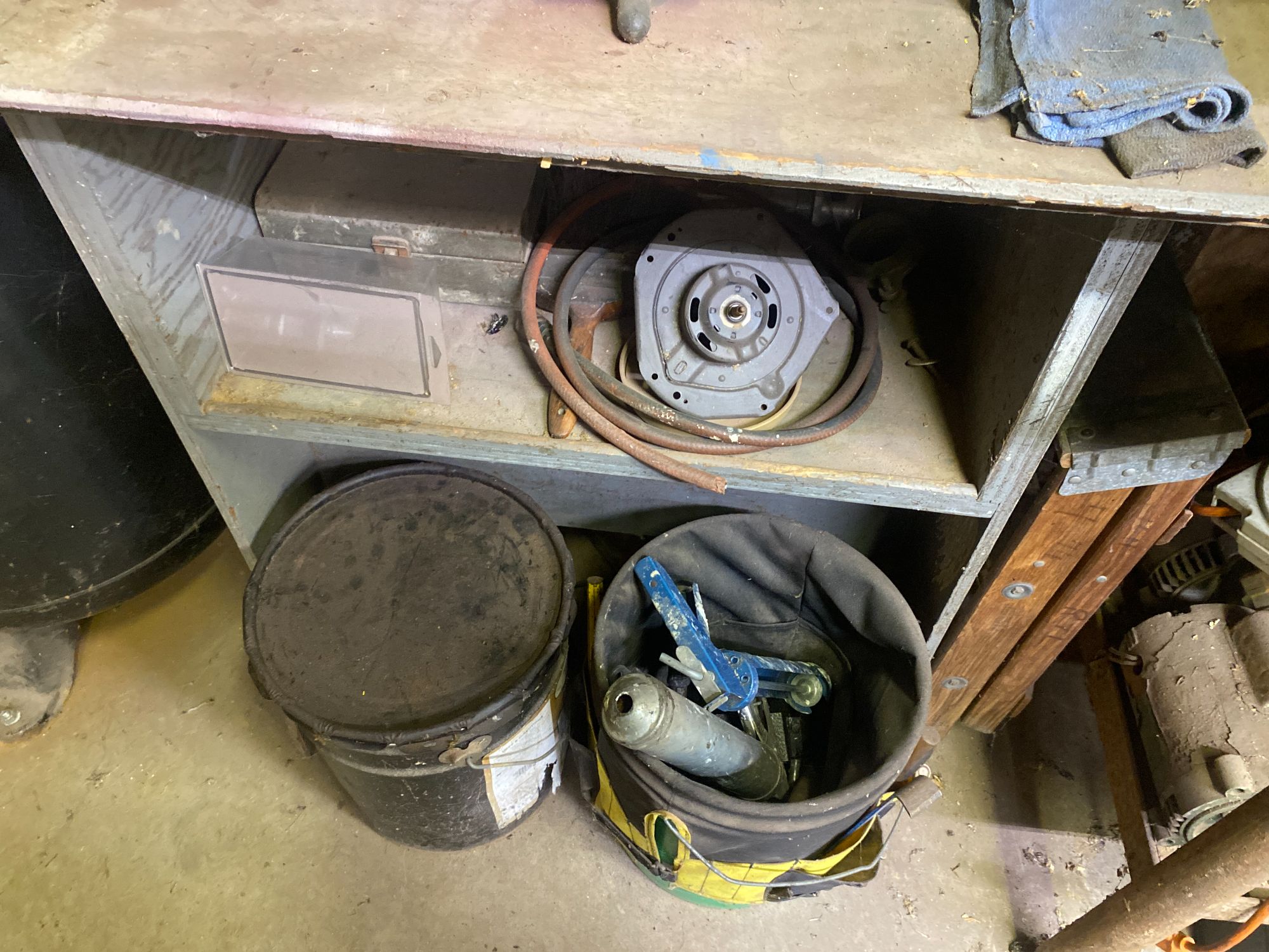 Shop Tools Plus Vintage:  Tractors, Lots Of Petroliania & Coca-Cola Signage, Radios, Game Machines, Toys & More featured photo 371