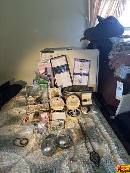 Jewelry & Cases