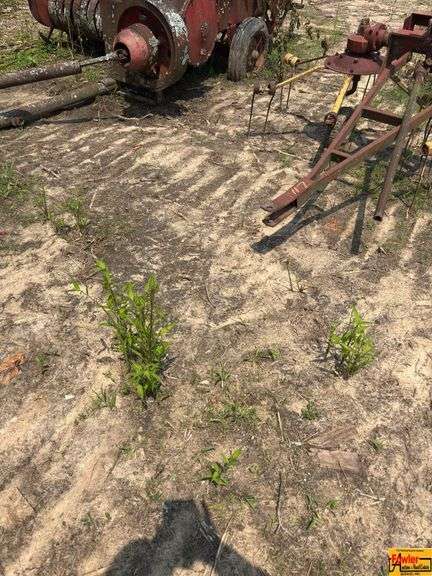 Feed Wagon