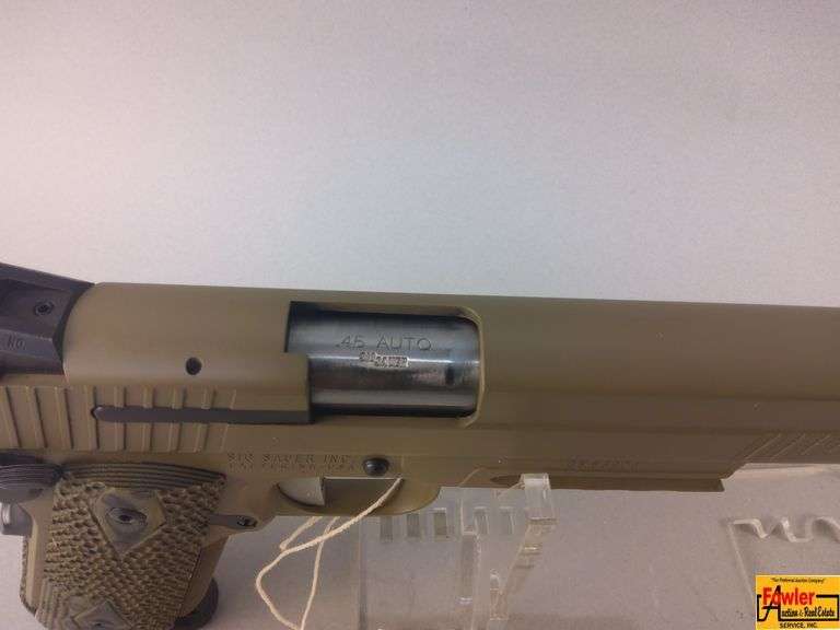 Sig Sauer 1911, 45 auto; GS53906