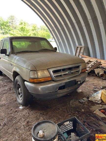 2000 Ford Ranger XLT; VIN 1FTYR14X0YTA51689