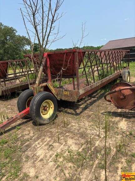 Feed Wagon