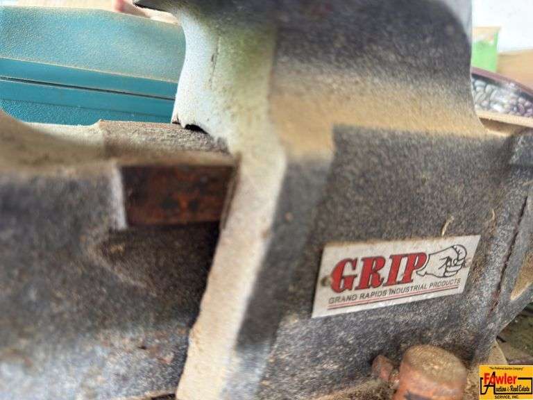Bench Vise