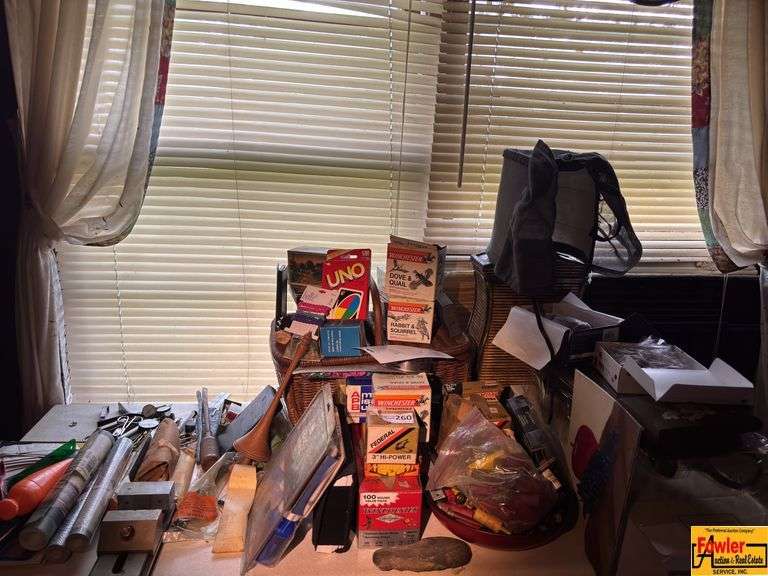 Assorted Items 271
