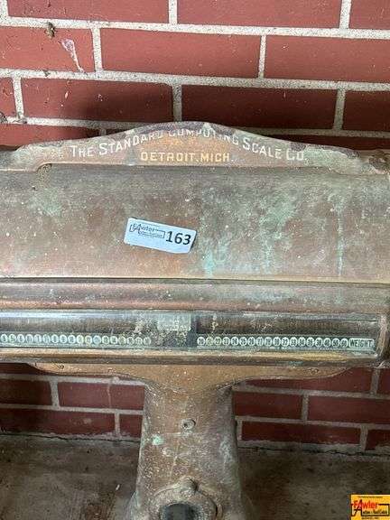 Vintage Scale from The Standard Computing Scale Company