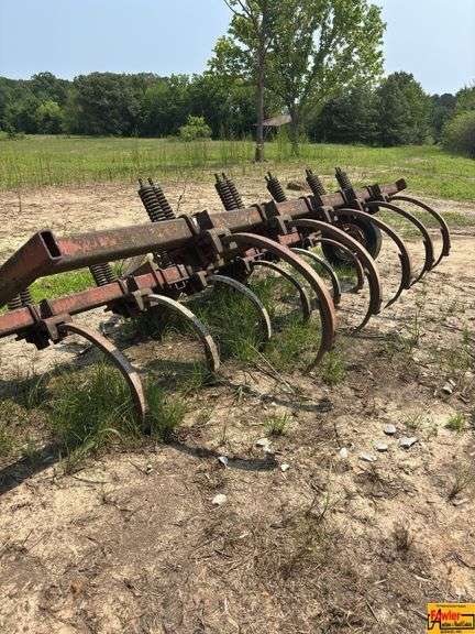 Shultz Chisel Plow