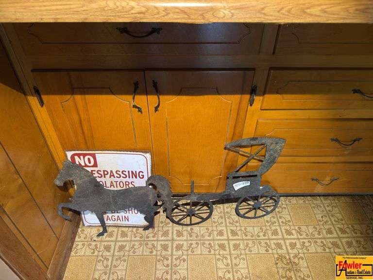 Cast Iron Horse & Buggy