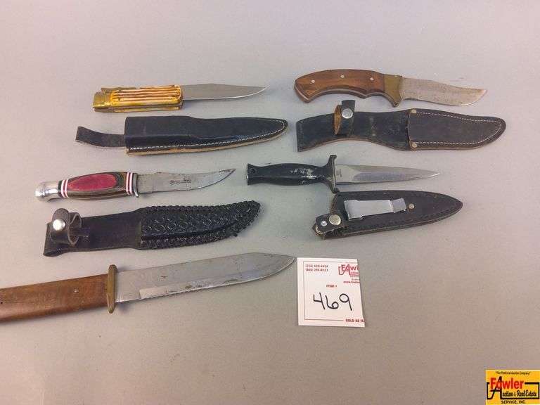 5 Knives, 4 with Sheaths