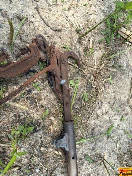 Vintage Cast Iron Meat Grinder