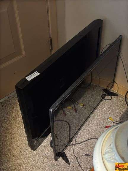 2 Flat Screen TVs