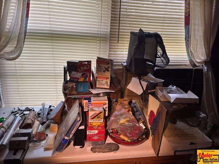 Assorted Items 271