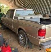 2000 Ford Ranger XLT; VIN 1FTYR14X0YTA51689