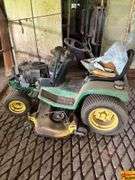 John Deere Riding Mower
