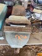 Bench Vise