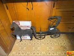 Cast Iron Horse & Buggy
