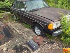 1983 Mercedes Benz 123D; VIN WDBAB33A0CA001525; Bill Of Sale Only
