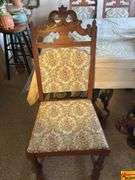 Table & Chairs