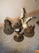 Figurines