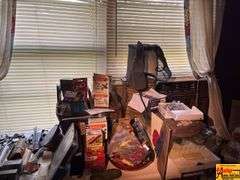 Assorted Items 271