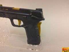 S&W M&P 380 Shield, 380; RDJ6082