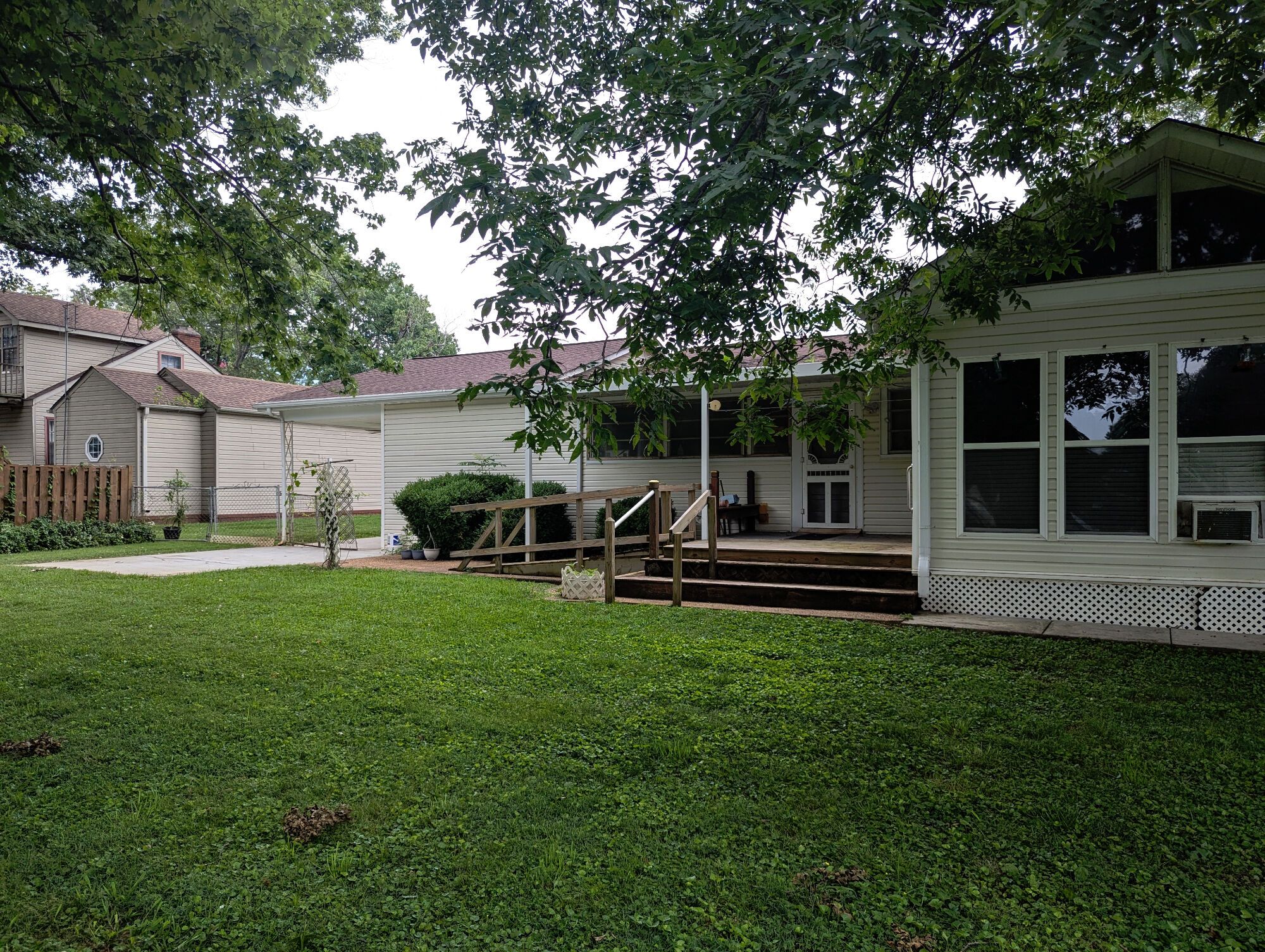 Lot image 72